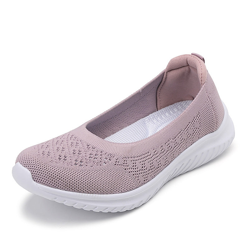 Large size soft soled fly woven women's shoes are breathable and can be easily stepped on in a fashionable single shoe for women